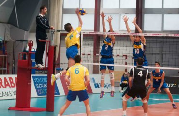 Збірна України U-18 програла у стартовому матчі чемпіонату Європи-2018 мужской волейбол, чоловічий волейбол, чемпіонат європи ю18, італія-україни результати статистика матча, данило уривкін