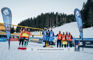 Українці завоювали бронзові нагороди європейського туру з волейболу на снігу волейбол на снігу, українські волейболісти, михайло скукіс, Юрій Бокшан, Максим Кузмін, Тарас Свередюк, розклад, результати, відео-трансляції матчів.