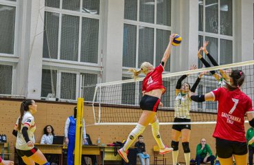 Блокуюча Лозінська поповнила склад "Аланти" жіночий волейбол, суперліга україни 2021-2022, аланта дніпро, марія лозінська, трансфер, українська волейболістка, новини волейболу