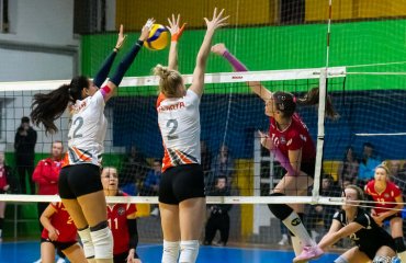 Результати матчів 5-го туру жіночої Суперліги України 2021-2022 жіночий волейбол, суперліга україни 2021-2022, розклад, результати, трансляції матчів, 5-ий тур, онлайн-трансляції