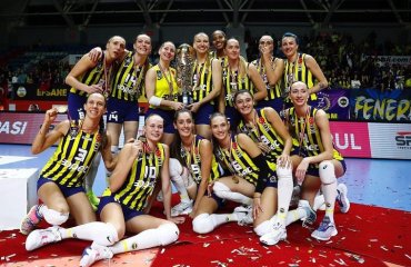 "Фенербахче" завоював Суперкубок Туреччини жіночий волейбол, чемпіонат туреччини, вакіфбанк, фенербахче, суперкубок туреччини, результати