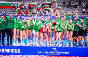 Болгарія – сенсаційні чемпіонки світу U19 жіночий волейбол, збірна болгарії з волейбол ю19, зіьрна сша з волейболу ю19, чемпіонат світу з волейболу, новини волейболу, світовий волейбол