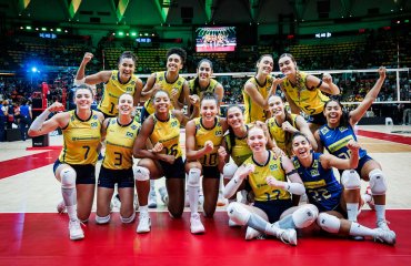 Бразилія здолала Домініканську Республіку в 1\8 фіналу ЧС-2025 жіночий волейбол, бразилія - домінікана, 1\8 фіналу, результати матчу, чемпіонат світу з волейболу, 1\4 фіналу