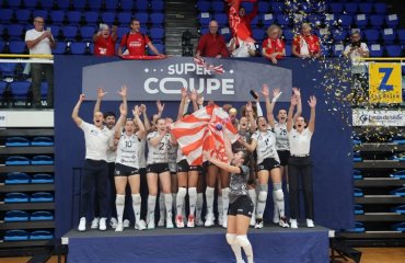 Українки Котар та Старостенко виграли Суперкубок Франції жіночий волейбол, суперкубок франції з волейболу, уляна котар, крістіна старостенко, мюлуз, українські волейболістки, трофей, перемога, волейбол україна, наші українці