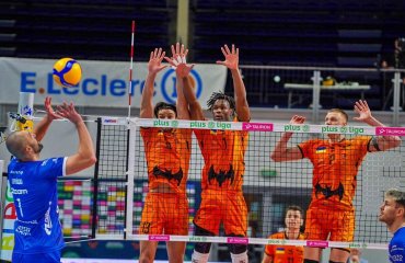 “Барком-Кажани” здобули першу перемогу у сезоні ПлюсЛіги чоловічий волейбол, вк барком-кажани львів, чемпіонат польщіз волейболу, 2025-2026, василь тупчій, лоренцо поуп, угіс крастіньш, перша перемогу у сезоні, український клуб, волейбол україна