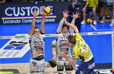 У чемпіонаті Італії відбулися матчі 4-го туру чоловічий волейбол, чемпіонат італії з волейболу, 4 тур, результати матчів, олег плотницький, перуджа, трентіно, монца, мілан, модена