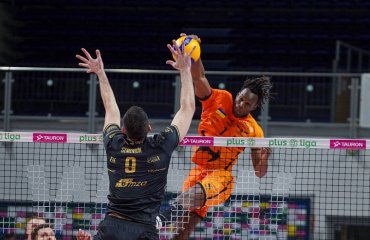 “Барком-Кажани” перемогли бронзового призера чемпіонату Польщі чоловічий волейбол, плюсліга з волейболу, чемпіонат польщі з волейболу, юрій семенюк, проєкт варшава, вк барком-кажани, перемога