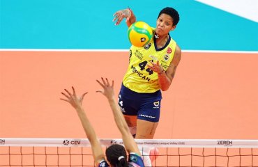 “Фенербахче” у п’ятисетовому трилері здолав “Новару” в Лізі чемпіонів жіночий волейбол, ліга чемпіонів 2025-2026, фенербахче, новата італія, 4 тур, груповий етап, результати матчу