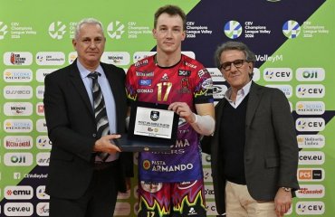 Плотницький – MVP матчу Ліги чемпіонів: “Перуджа” достроково вийшла в плейоф чоловічий волейбол, ліга чемпіонів з волейболу, олег плотницький, український волейболіст, перуджа італія, мвп, кращий гравець