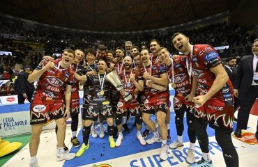 Олег Плотницький вшосте став володарем Суперкубка Італії чоловічий волейбол, суперкубок італії 2025-2026, перуджа італія, верона, олег плотницький, україна волейбол, український волейболіст