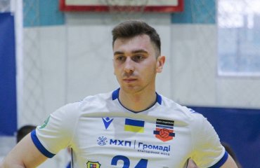 Блокуючий Андрій Ратушняк став гравцем “Локомотива 1945” чоловічий волейбол, андрій ратушняк, український волейболіст, локомотив 1945 харків, суперліга україни з волейболу, волейбол україна, трансфер
