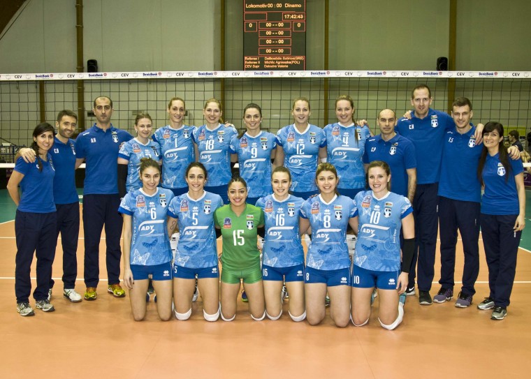  Руководство азербайджанского женского волейбольного клуба "Локомотив" официально отказалось от команды