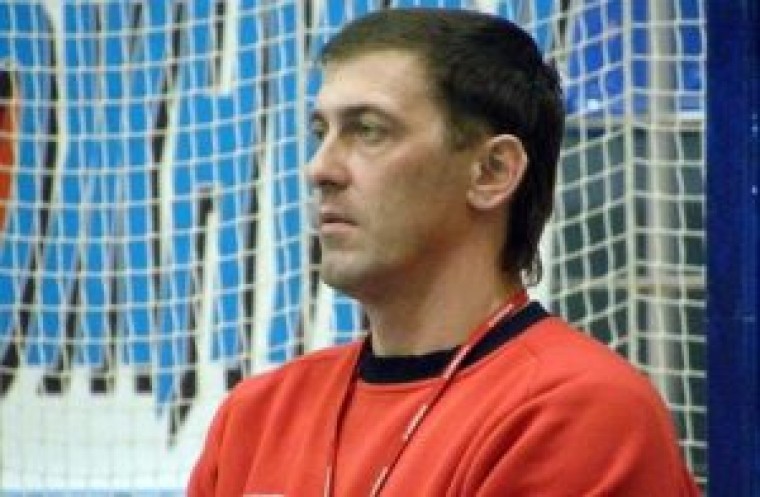Игорь Зяблицев Игорь ЗЯБЛИЦЕВ: "В высшей лиге есть очень много самобытных команд, которые показывают неплохой волейбол"