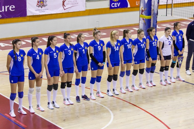Женская сборная Украины U-18 Украинские волейболистки одержали победу над сборной Черногории (ФОТО)