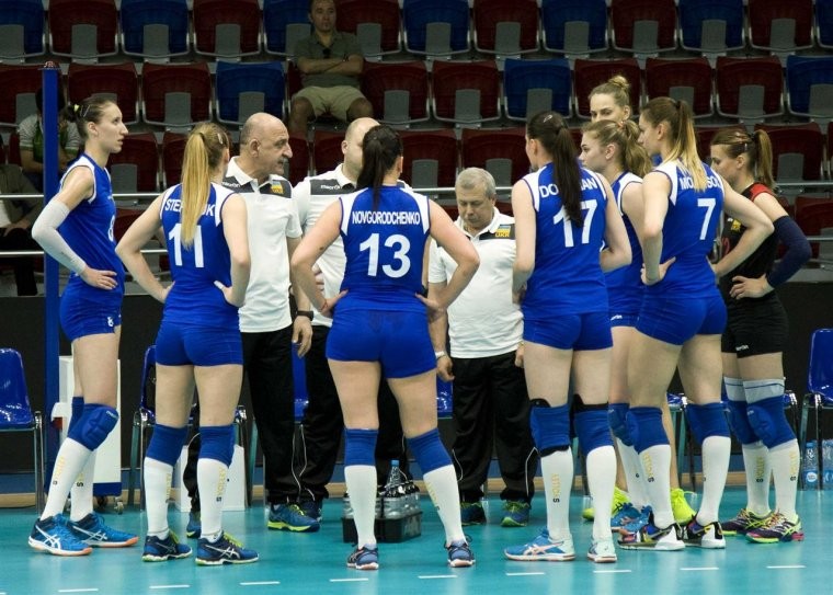 Жіноча збірна України Жіноча збірна України поступається у боротьбі команді Нідерландів