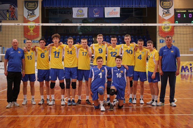 Молодіжна збірна України U-17 Молодіжна збірна Україна U-17 посіла третє місце на чемпіонаті EEVZA-2017 у Черкасах