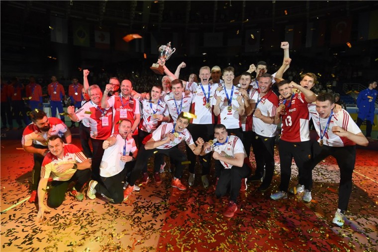 Молодёжная сборная Польши U-21 Молодёжная сборная Польши U-21 - победитель чемпионата мира-2017