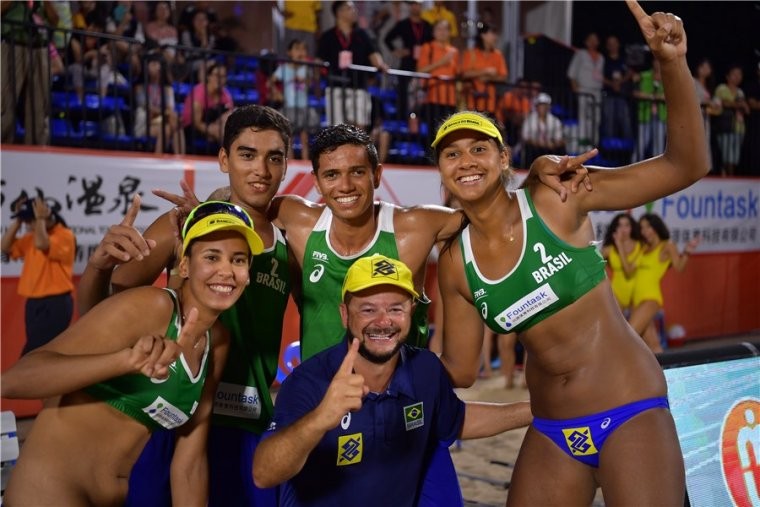 Победители чемпионата мира по пляжному волейбол U-21 Бразильцы выиграли чемпионат мира по пляжному волейболу U-21