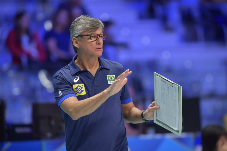 Ренан даль Зотто Тренер сборной Бразилии дисквалифицирован