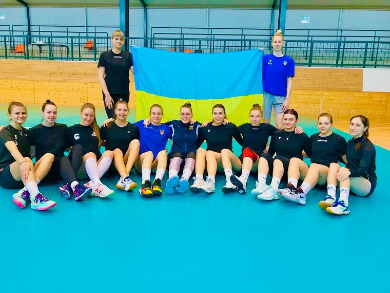 Збірна України U21 Дівоча збірна України U21 готується до відбору на ЧЄ