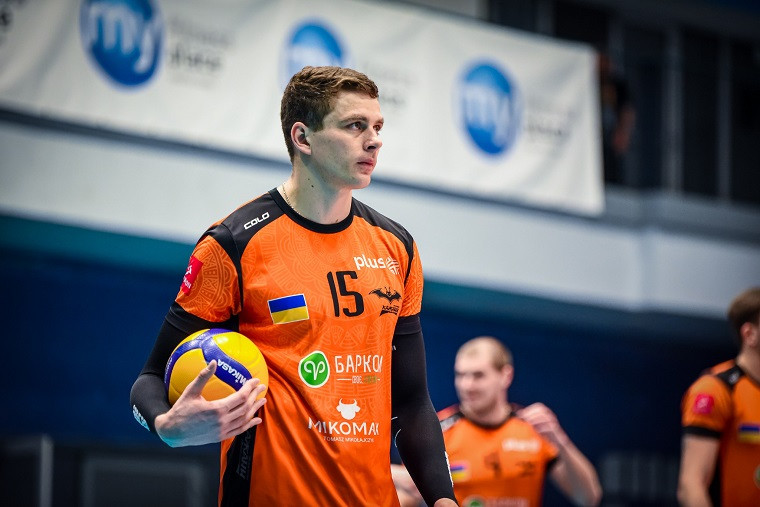 Володимир Тевкун Троє українських волейболістів подали заявки на участь у драфті корейської ліги