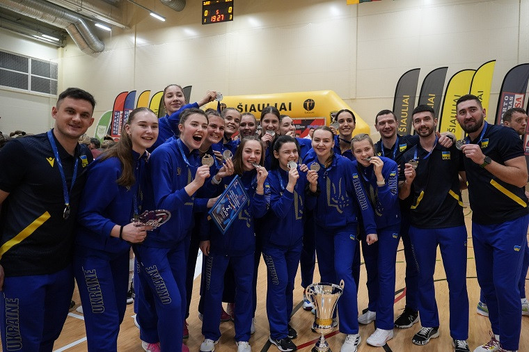 Збірна України з волейболу U20 Збірна України U20 – срібний призер чемпіонату СЄВЗА-2024
