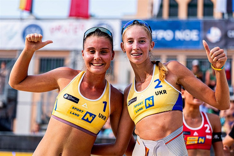 Єва Сердюк та Дар'я Романюк Єва Сердюк та Дар’я Романюк – чемпіонки Європи U-22 з пляжного волейболу!