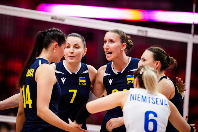 Жіноча збірна України з волейболу Україна дала бій Японії, але поступилася на тай-брейку