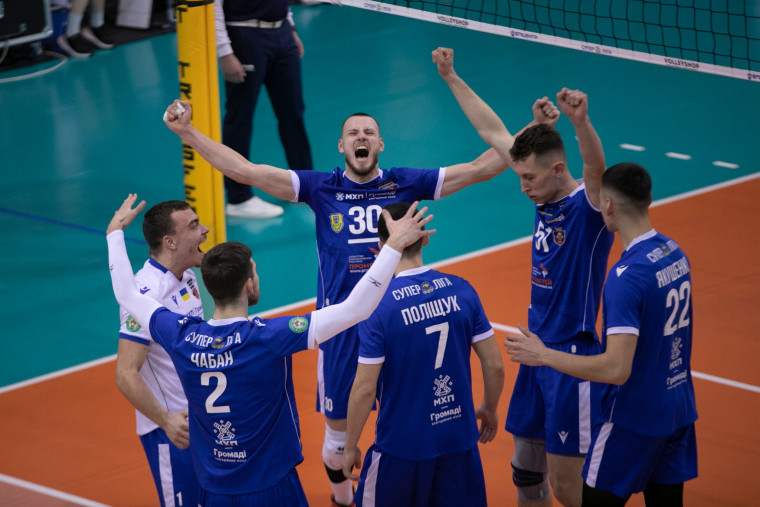 Сергій Міщенко Догравальник Сергій Міщенко поповнив склад “Епіцентр-Подоляни”