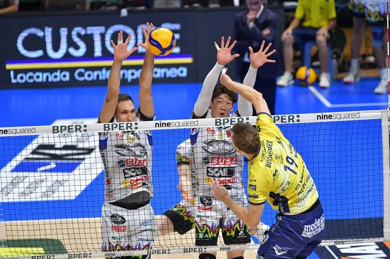 Перуджа - Модена У чемпіонаті Італії відбулися матчі 4-го туру