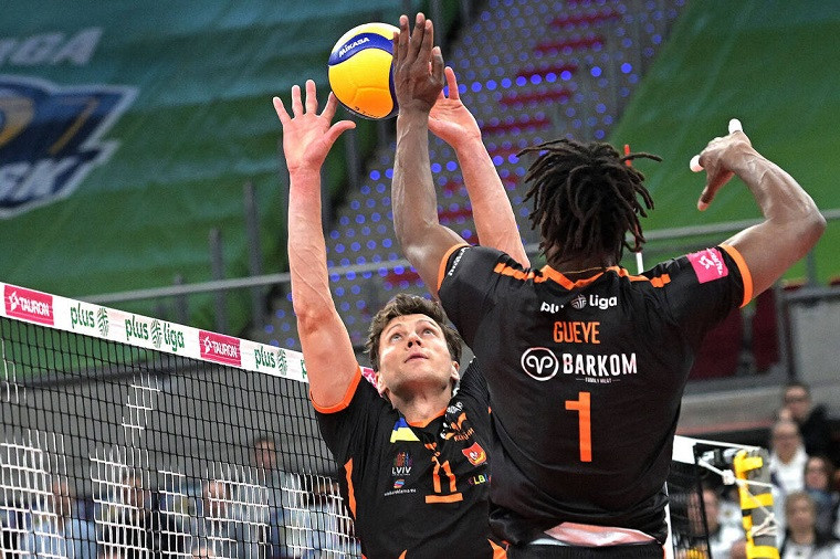  Львівський “Барком” зазнав поразки від “Закси” у п’ятисетовому поєдинку