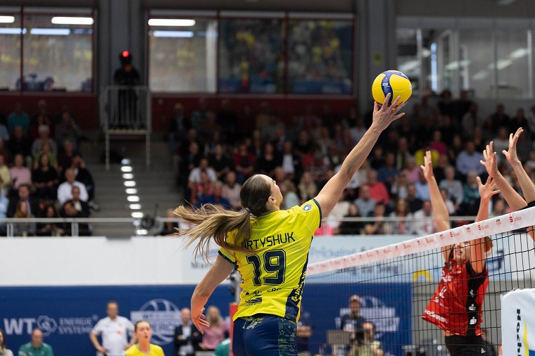 Анна Артишук Стартує груповий етап жіночої Ліги чемпіонів. У ньому зіграють три українки