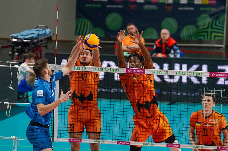  “Барком-Кажани” зазнали поразки у матчі 4-го туру ПлюсЛіги