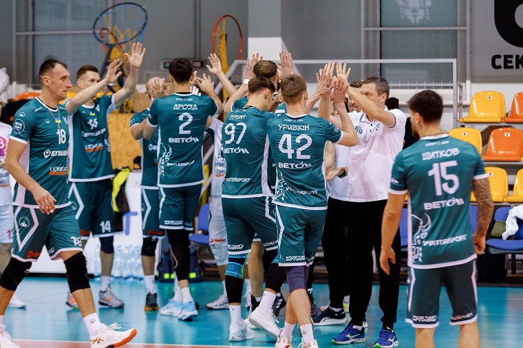 Епіцентр-Подоляни “Епіцентр-Подоляни” без проблем здолали “Поділля” в матчі IV туру Суперліги