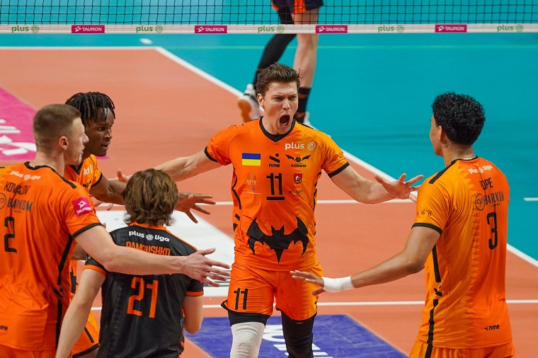 ВК Барком-Кажани “Сувалки” – “Барком-Кажани”: відео-трансляція 13 туру чемпіонату Польщі