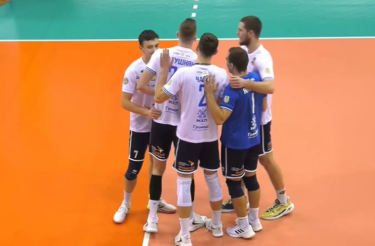  “МХП-Ладижин” упевнено переграв “Поліцію охорони”