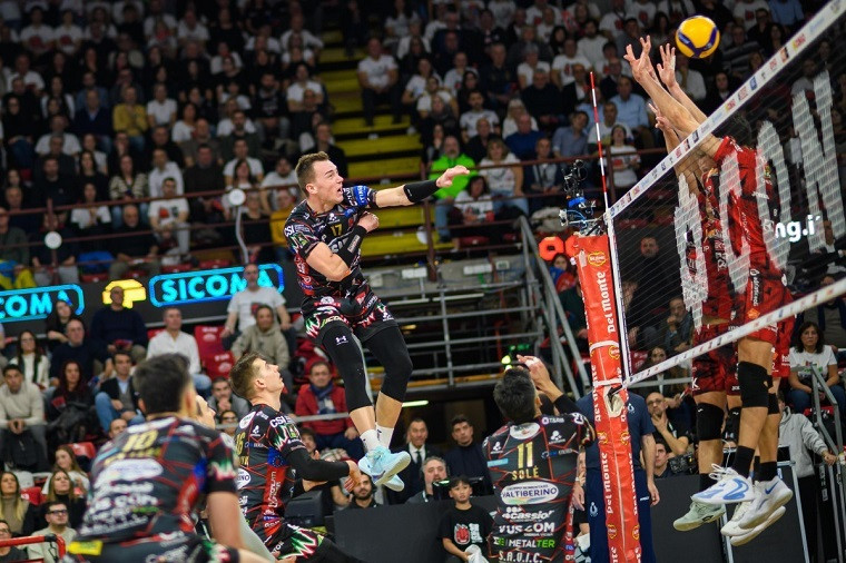 Олег Плотницький Олег Плотницький – MVP чвертьфіналу Кубка Італії