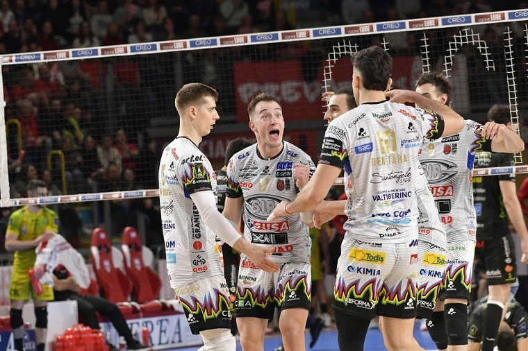 Олег Плотницький “Перуджа” – “Берлін”: трансляція матчу Ліги чемпіонів