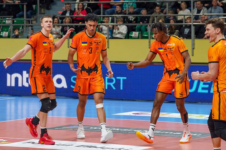 ВК Барком-Кажани “Богданка ЛУК” – “Барком-Кажани”: онлайн-трансляція матчу 20-го туру чемпіонату Польщі