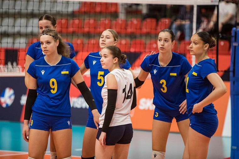 Дівоча збірна України з волейболу U18 Дівоча збірна України U-18 не вийшла до фінального раунду Євро-2026