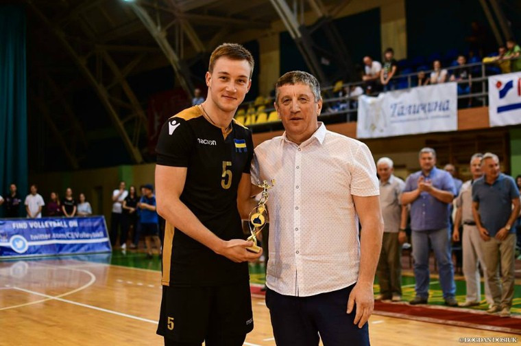  Михайло МЕЛЬНИК: “Олег непростий чоловік, але дуже сильний гравець”