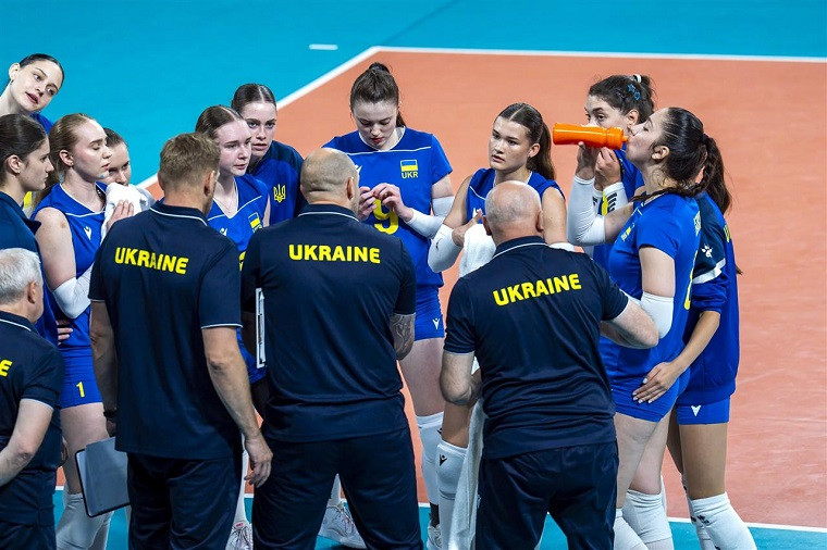 Володимир Мірчев Володимир МІРЧЕВ: “Такі матчі змушують замислитися над розвитком українського волейболу”