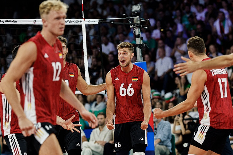  Збірна Німеччини відігралася з 0:2 та обіграла Болгарію в 1/8 фіналу Євро
