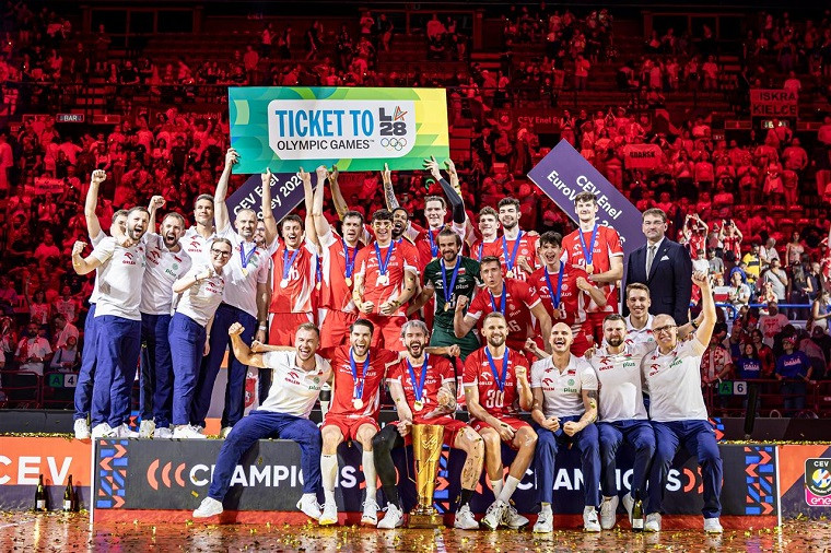 https://www.volleyball.ua/media/cache/post_pic/uploads/posts/17904894316ab8b3572241c.jpeg