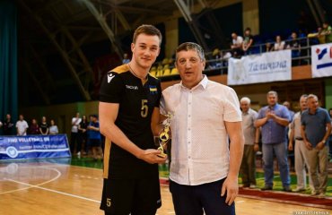 Михайло МЕЛЬНИК: “Олег непростий чоловік, але дуже сильний гравець” чоловічий волейбол, михайло мельник, президент фву, олег плотницький, український волейболіст, волейбол україна, збірна україни з волейболу, скандал, збірна волейбол