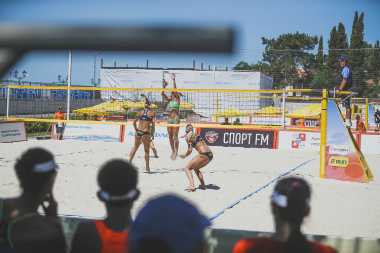 Фото матчей с участием украинской сборной на FIVB World Continental Cup Olympic Qualification 2016