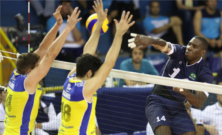 "Сан-Хуан" - "Минас Тенис" "УПКН" Сан-Хуан одержал победу над бразильским "Минас Тенис" в матче клубного ЧМ