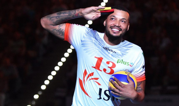 Сальвадор Идальго Олива Сальвадор ИДАЛЬГО: "FIVB не хочет брать на себя ответственность за мою смену гражданства"