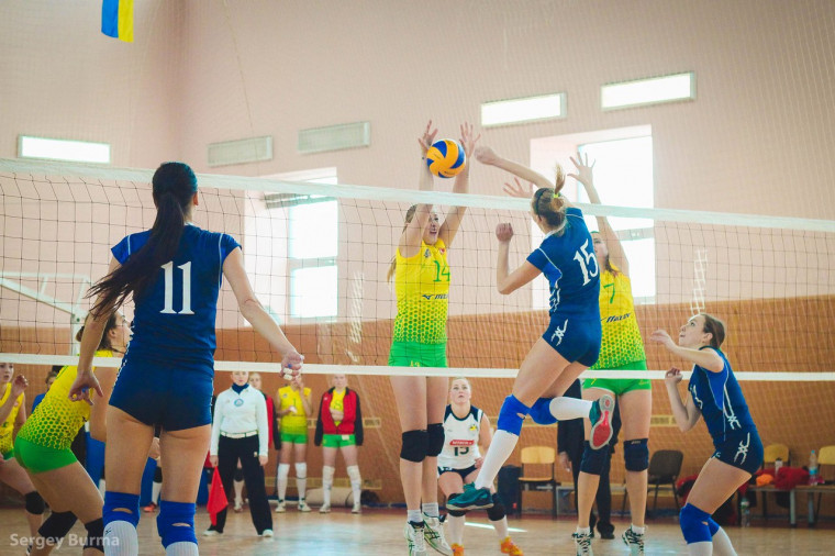 "Харкiв'янка" - "Фаворит" Вища ліга (жінки). Анонс 3-го туру