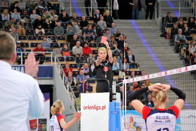 Красная карточка в волейболе (ВИДЕО)